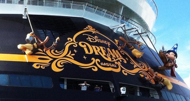disney-dream-ship